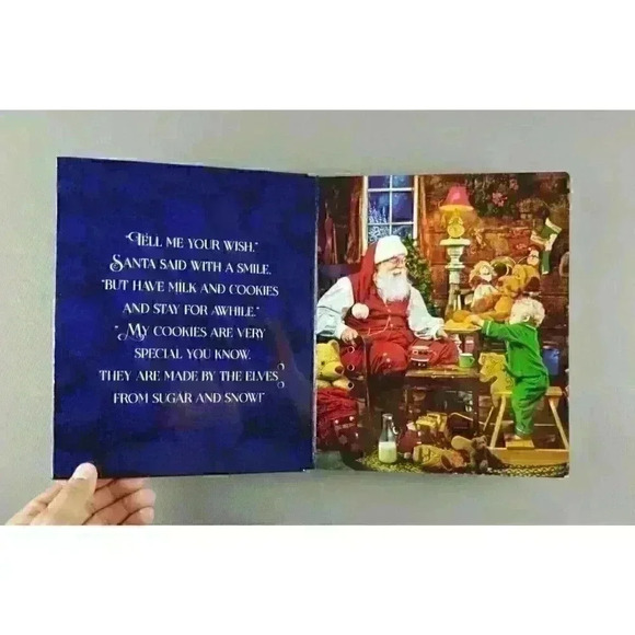 Santa's Magical Gift: A New Christmas Tradition (Hardcover Holiday Audio Book) - Picture 4 of 9